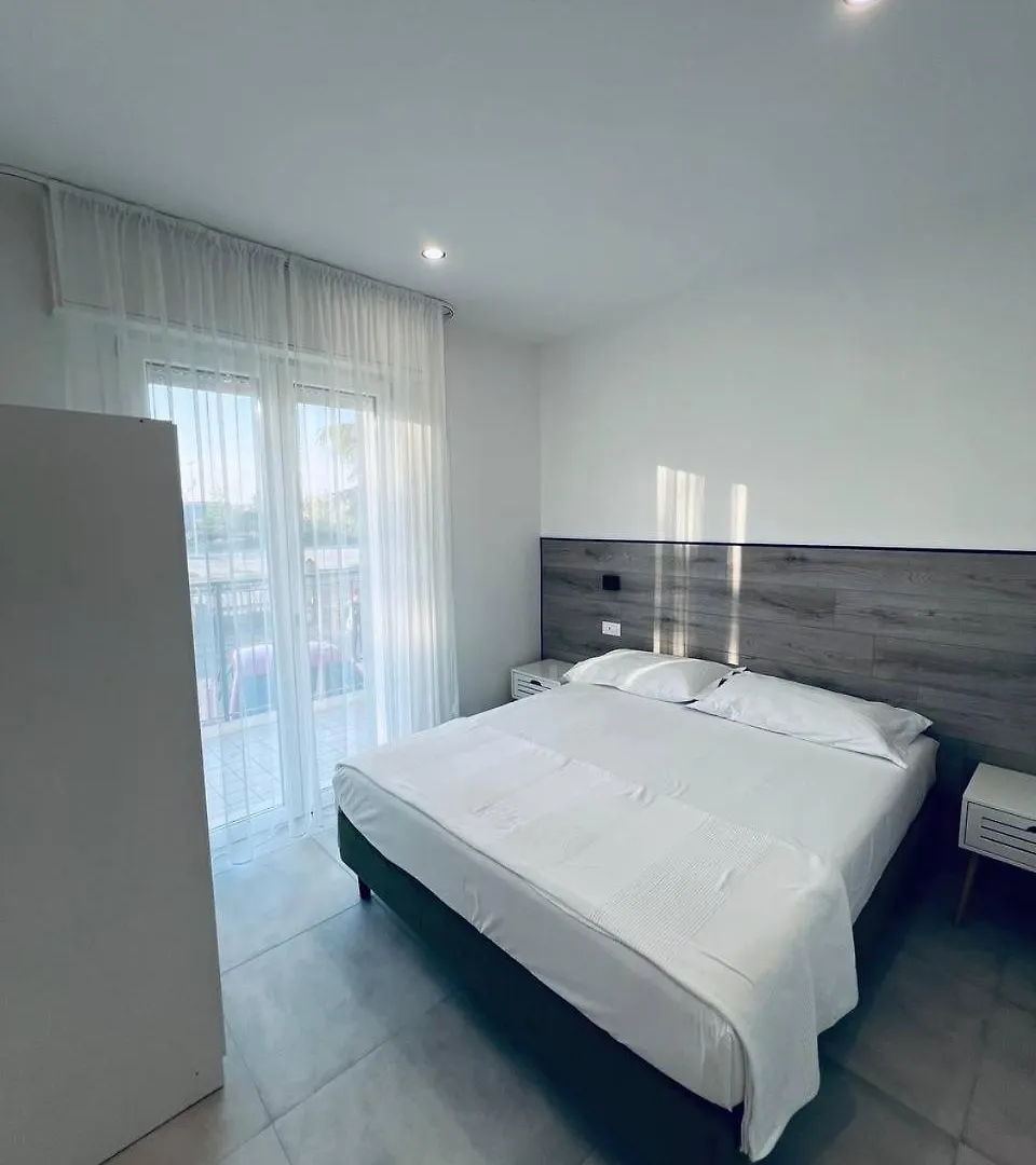 Mk Apartments Lido di Jesolo 0*,